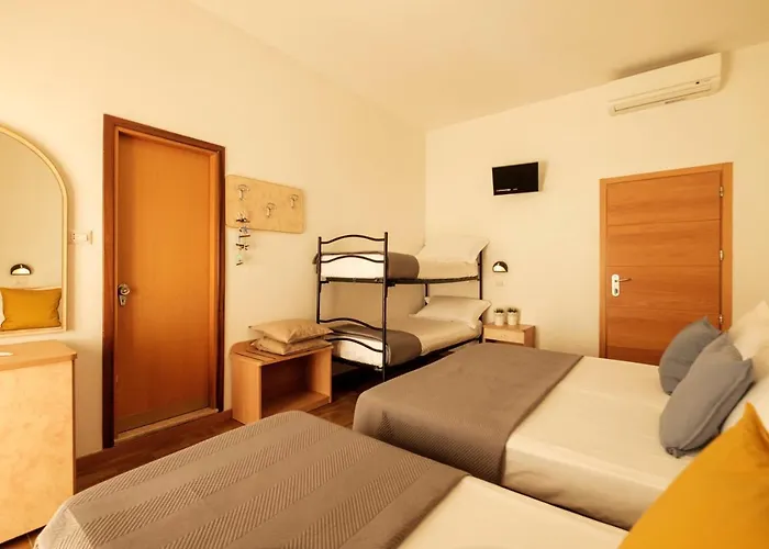 Oceanic - Family Римини