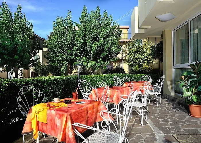 Hotel Oceanic - Family 3*