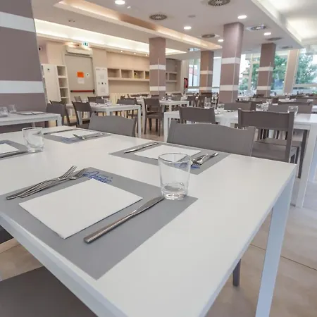 Hotel Oceanic - Family 3*