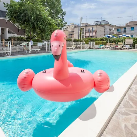 Hotel Oceanic - Family 3*